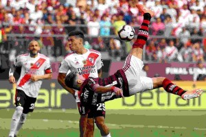 《千变者炼金最新出装攻略》（打造无敌输出利器，让你战无不胜！） - 玩家心得 - 游戏攻略宝典