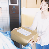 近物レックスについて質問です。
ヤフオクで4月24日に千葉県から発送連絡があって4月29日まだ届きません。(埼玉県)
こんな事あるんでしょうか？ 