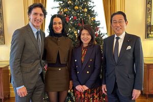 Katy Perry Joins Justin Trudeau for Meeting with Japanese Diplomat Fumio Kishida